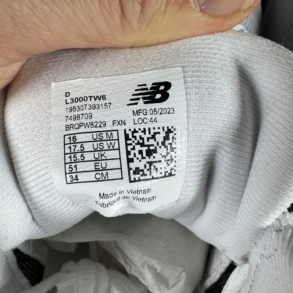 New Balance 3000v6 Metal Baseball Cleats Mens 16 White L3000TW6 Fresh Foam